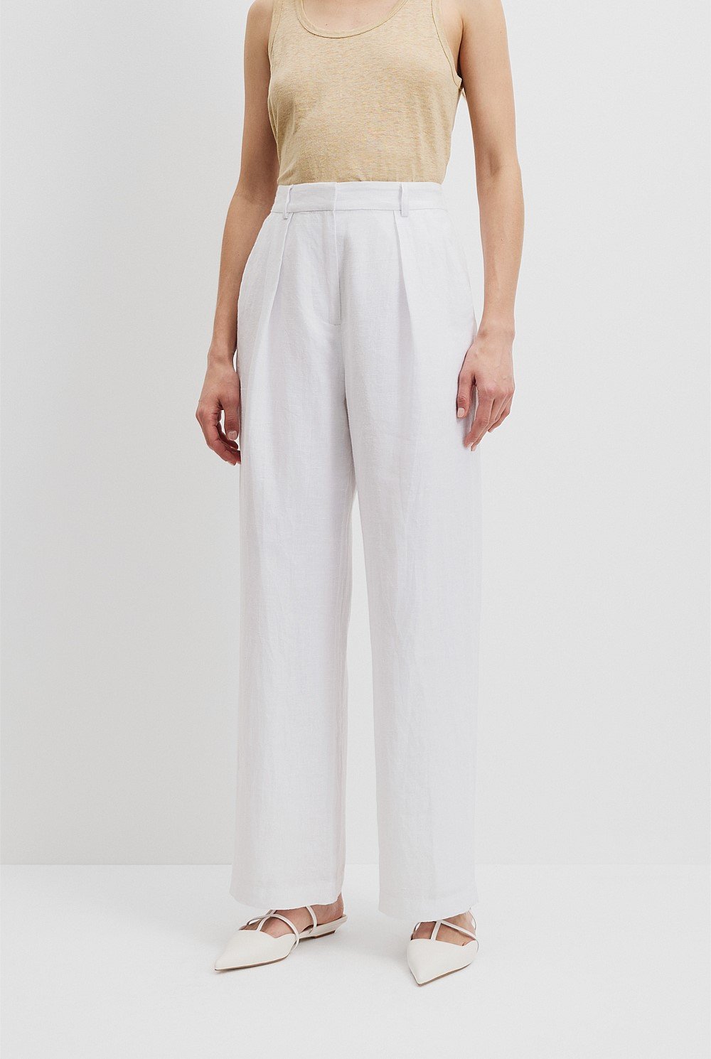Country Road Organically Grown White Linen Tuck Front Pant - Size 6